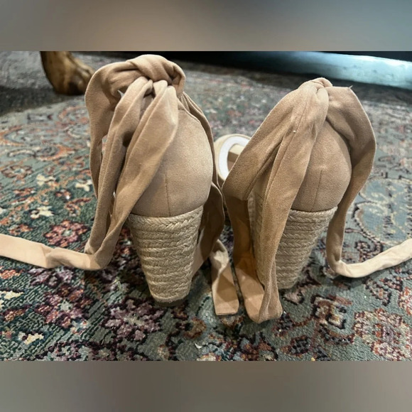 FINAL PRICE Brand New ZBY Wedges - Picture 5 of 5